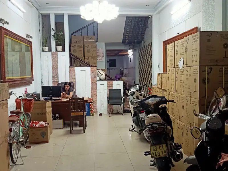 Bán nhà 3 tầng mặt phố tại phường Hòa Cường, Đà Nẵng, kinh doanh thuận lợi... Bán nhà mặt phố tại Hòa Cường, Đà Nẵng 01