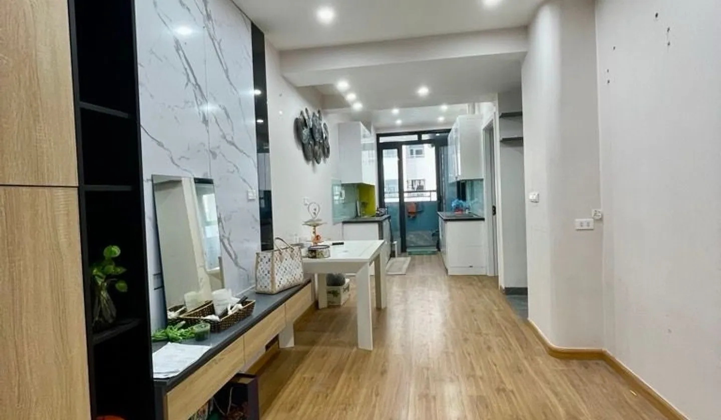 Căn hộ 2PN trung tâm Cầu Giấy, giá chỉ 4.x tỷ, KĐT Nam Trung Yên... Bán căn hộ chung cư tại Yên Hòa, Hà Nội 01