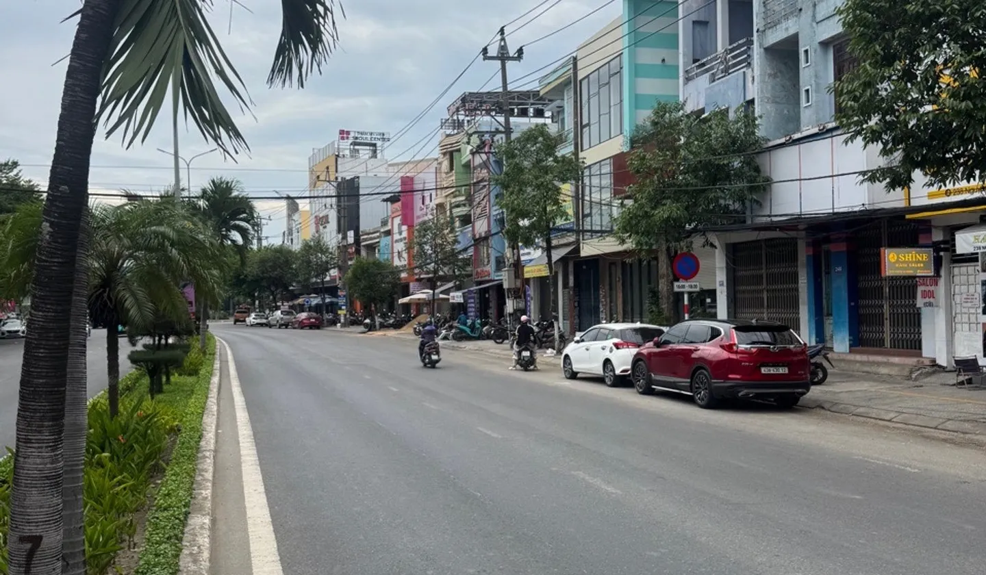 Bán nhà Nguyễn Tri Phương cạnh sân bay quốc tế Đà Nẵng - mặt tiền 10m, diện tích 281.6m²... Bán nhà mặt phố tại Thanh Khê, Đà Nẵng 01
