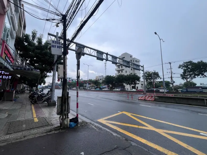 Bán nhà mặt phố 3 tầng diện tích 51m², mặt tiền 5,5m ở Ngũ Hành Sơn... Bán nhà mặt phố tại Ngũ Hành Sơn, Đà Nẵng 01
