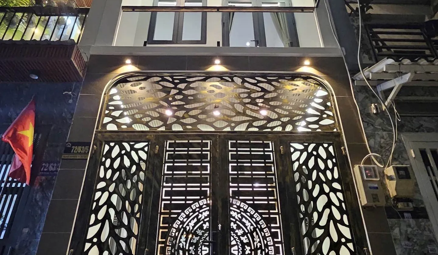 Nhà đẹp Tân Sơn 4 phòng ngủ, hẻm xe hơi, giá yêu thương... Bán nhà riêng tại Tân Sơn, Hồ Chí Minh 01