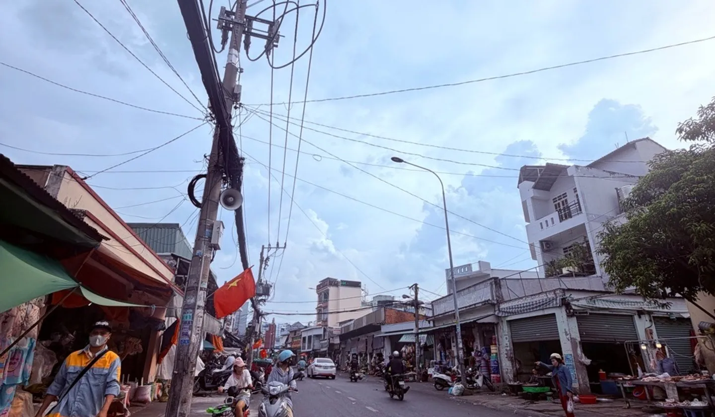 Nhà mặt phố phường Bình Trị Đông, nhà 2 tầng mặt tiền rộng 5m... Bán nhà mặt phố tại Bình Trị Đông, Hồ Chí Minh 01