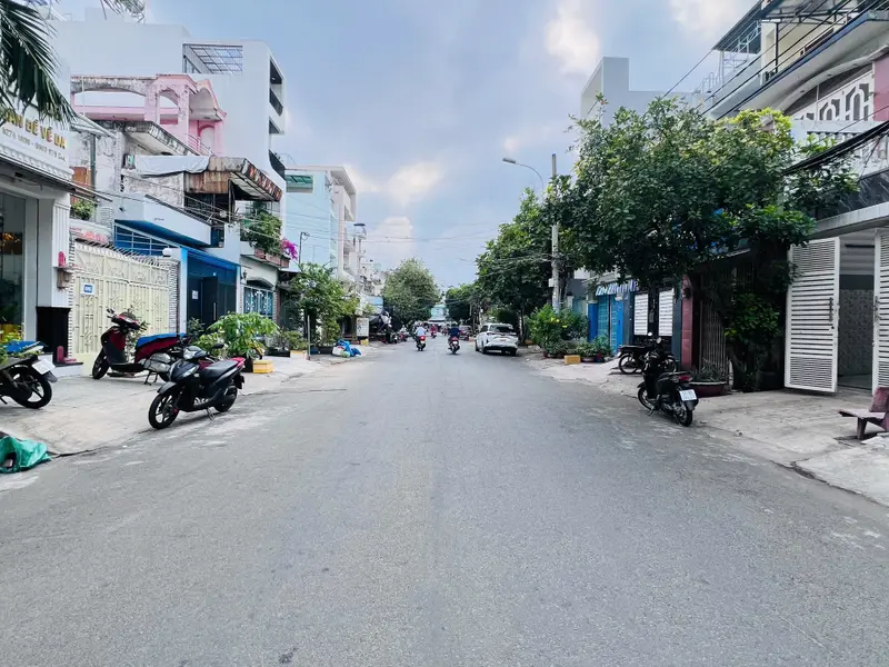 Bán biệt thự khu VIP Bình Phú, Quận 6, 182m2 , ngang lớn 8m, Đường 10m kinh doanh, chỉ 90tr/m2... Bán nhà mặt phố tại Bình Phú, Hồ Chí Minh 01