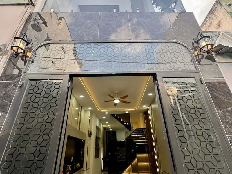 Nhà 4 tầng mới xây, 4 phòng ngủ, diện tích 54.8m² tại phường Thông Tây Hội... Bán nhà riêng tại Thông Tây Hội, Hồ Chí Minh 01