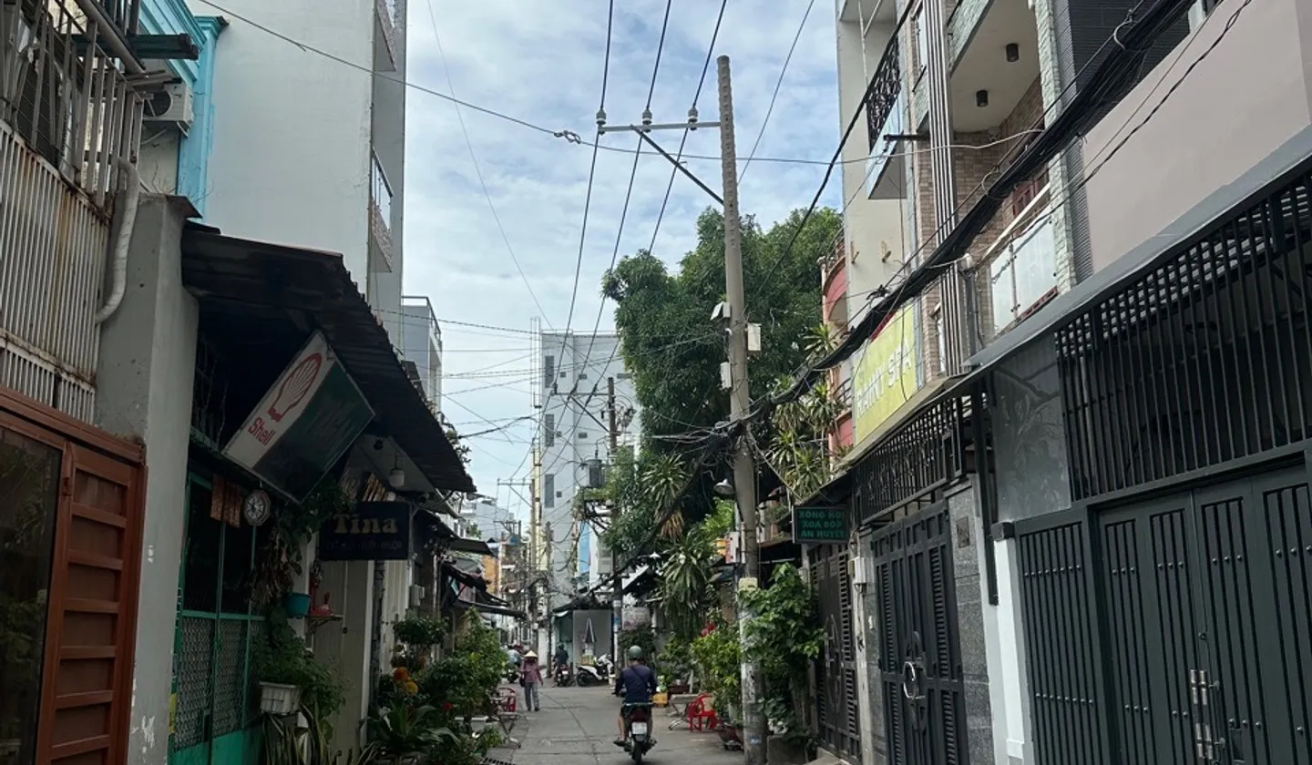 Bán nhà 2 tầng hẻm ô tô Tân Phú, gần quận trung tâm... Bán nhà riêng tại Tân Phú, Hồ Chí Minh 01
