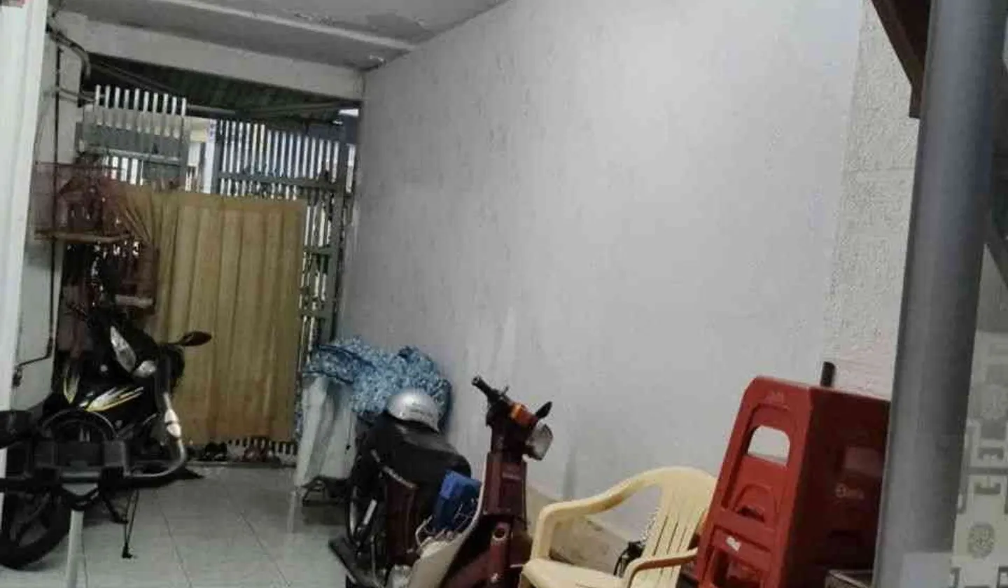 Nhà đẹp Quận 10 giảm sốc 100 triệu, giá chỉ 5.4 tỷ... Bán nhà riêng tại Hòa Hưng, Hồ Chí Minh 01