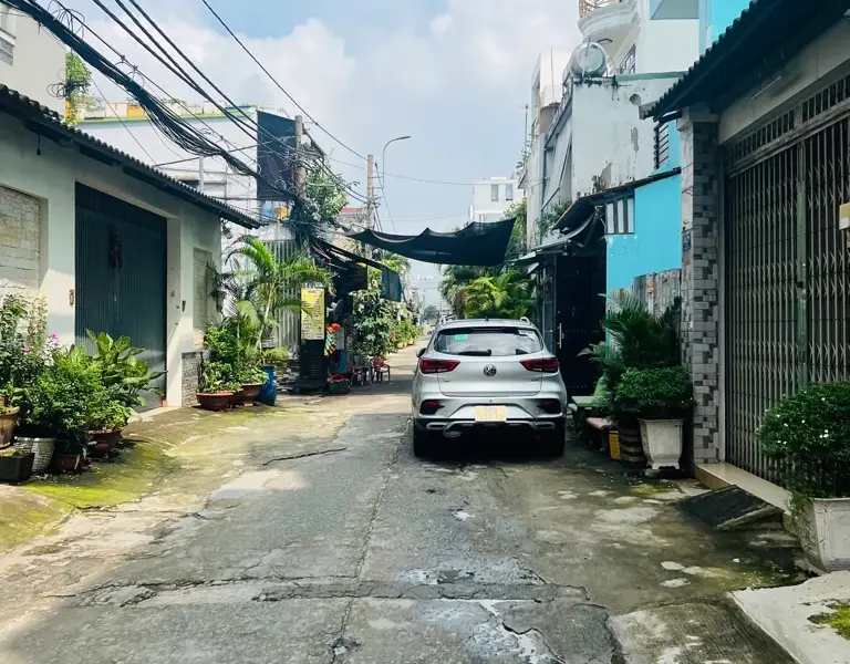 Nhà 2 tầng 4 phòng ngủ hẻm xe tải Lê Văn Quới giảm còn 5.5 tỷ... Bán nhà riêng tại Bình Trị Đông, Hồ Chí Minh 01
