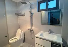 Bán nhà riêng 5 tầng có thang máy tại phường Thanh Am, ô tô qua nhà, đầy đủ nội thất... Bán nhà riêng tại Việt Hưng, Hà Nội 03