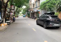 💥 Nhà đẹp _ GIÁ TỐT_ HXH_ LÊ VĂN HUÂN_ Gần Ga T3 - Khu Sân Bay & Tổ hợp ETOWN CỘNG HÒA,... Bán nhà riêng tại Tân Bình, Hồ Chí Minh 03