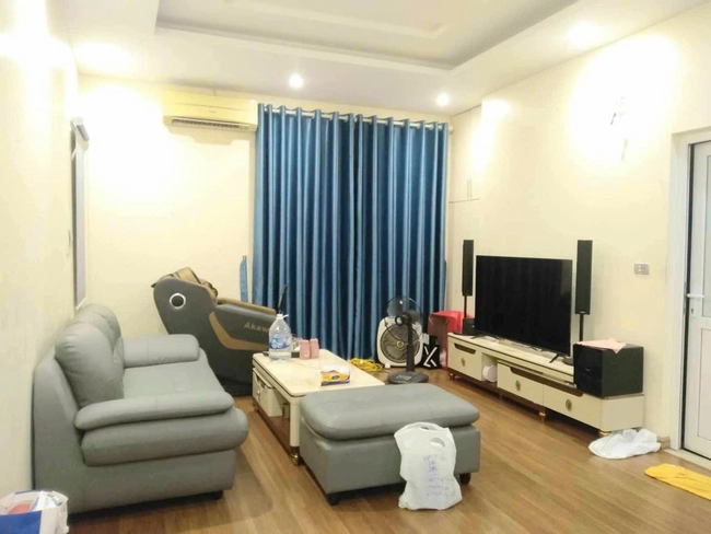 NHÀ BA ĐÌNH GIÁP RANH TÂY HỒ , HOÀN KIẾM FULL NỘI THẤT 42M X 4 TẦNG MT 4,5M 7,5  TỶ tại Hà Nội 01