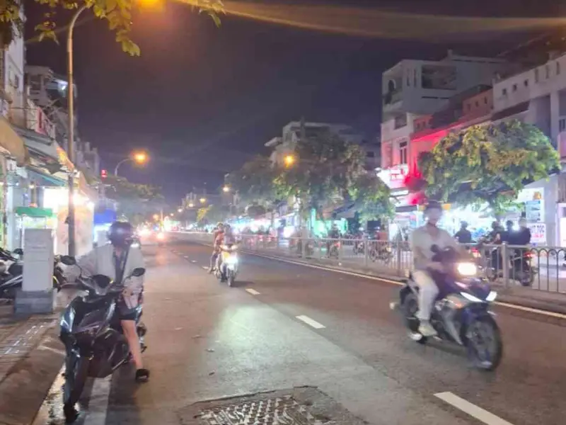 Nhà mặt phố kinh doanh sầm uất, giá hấp dẫn dưới 7 tỷ... Bán nhà mặt phố tại Phú Lâm, Hồ Chí Minh 01