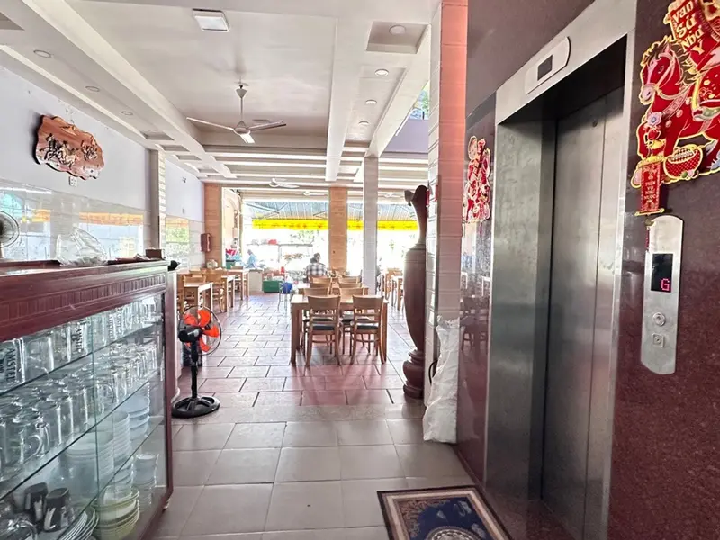 MẶT TIỀN TÂN XUÂN 4 GIÁP LÊ THỊ HÀ HÓC MÔN 4 TẦNG 205 M²CÓ THANG MÁY NHỈNH 12 TỶ... Bán nhà mặt phố tại Hóc Môn, Hồ Chí Minh 01