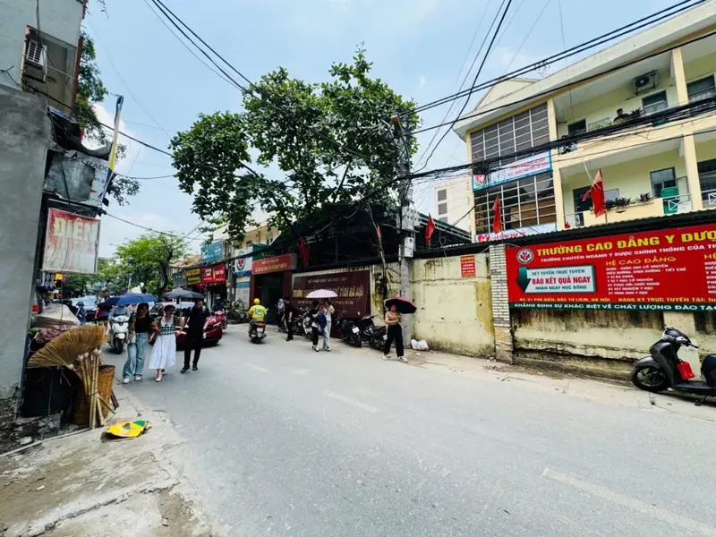 Bán tòa nhà mặt phố Phú Diễn gần ĐH Tài NGuyên doanh thu 250tr.tháng... Bán nhà mặt phố tại Phú Diễn, Hà Nội 01