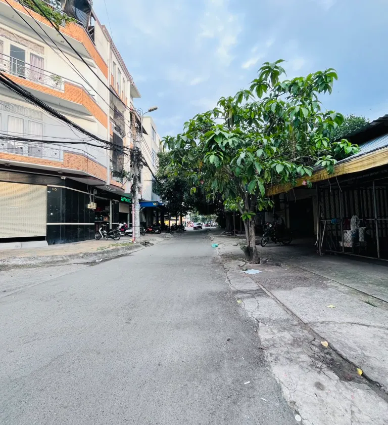 Cơ hội hiếm có: Nhà mặt phố 6 tầng vị trí đẹp quận 8, giảm ngay 1 tỷ trong tháng 7... Bán nhà mặt phố tại Phú Định, Hồ Chí Minh 01