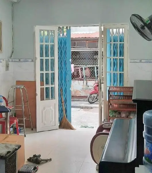Nhà 3 tầng riêng, hẻm xe tải, quận 10 giá 3.95 tỷ... Bán nhà riêng tại Hòa Hưng, Hồ Chí Minh 01
