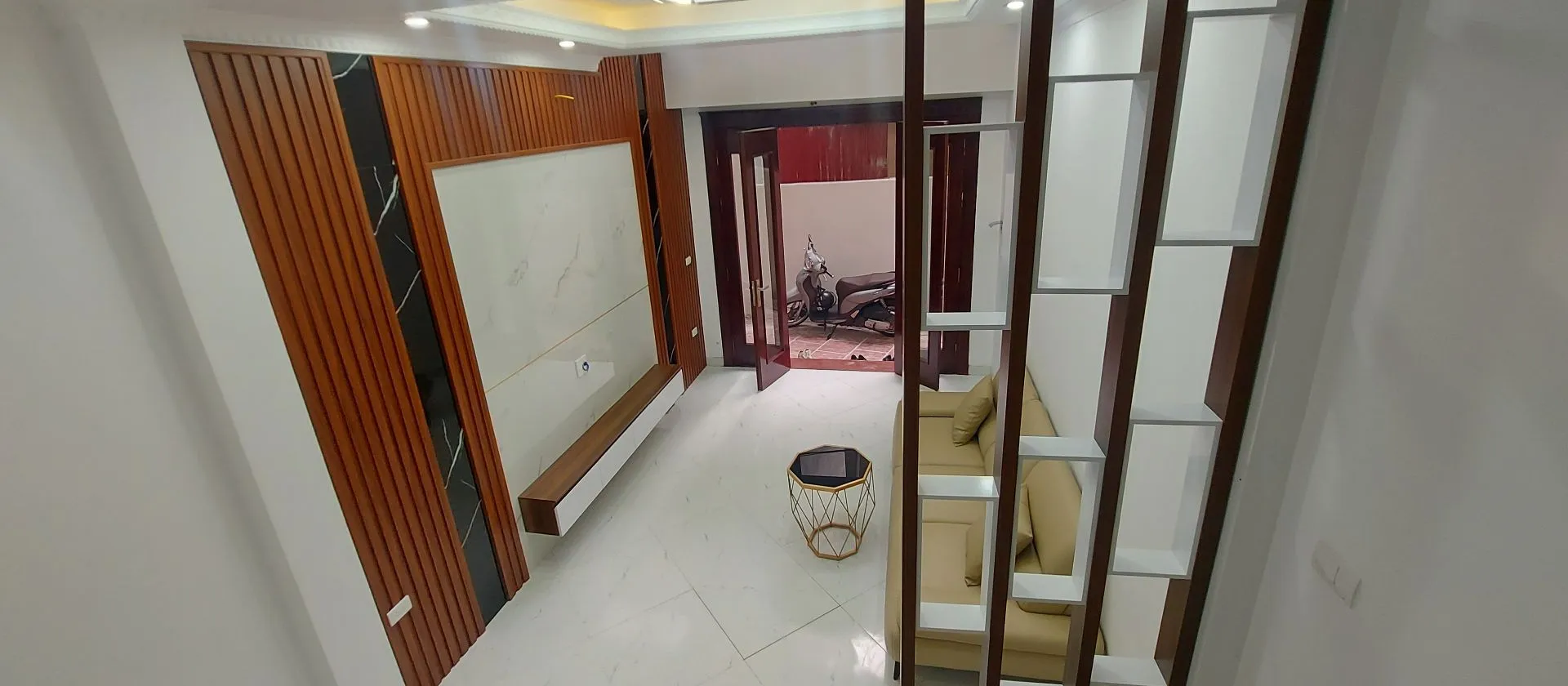 Bán nhà chính chủ 30m² Thái Thịnh, 8.4 tỷ - Đống Đa, Hà Nội... Bán nhà riêng tại Đống Đa, Hà Nội 01