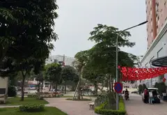 Cc trước sảnh có công viên rộng thoáng, mát vui chơi, thể dục, khu đô thị dân trí cao, gần Starlake... Bán căn hộ chung cư tại Nghĩa Đô, Hà Nội 04