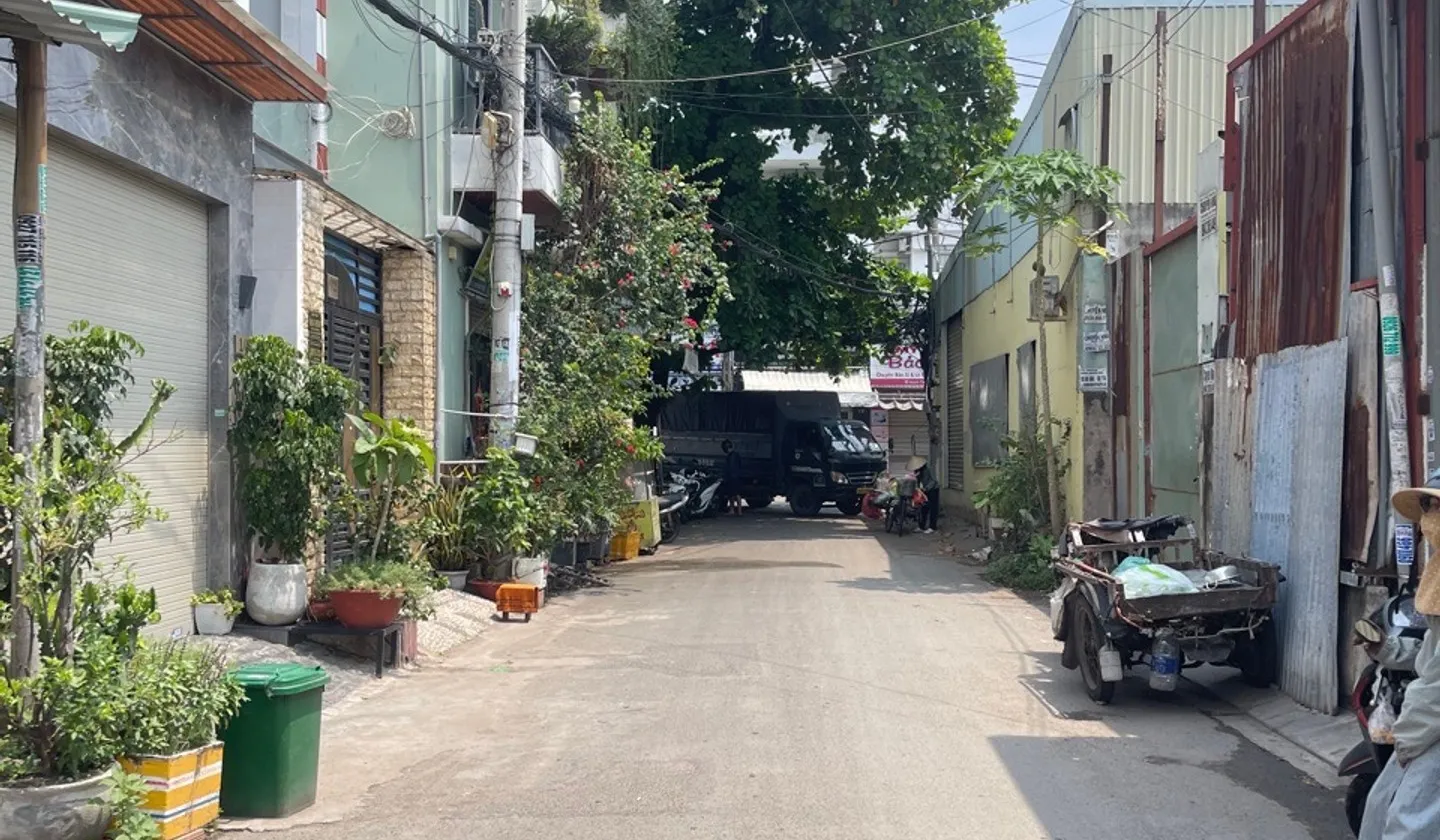 Nhà 2 tầng 2 phòng ngủ gần UBND quận Tân Phú giá 3.6 tỷ... Bán nhà riêng tại Tân Phú, Hồ Chí Minh 01