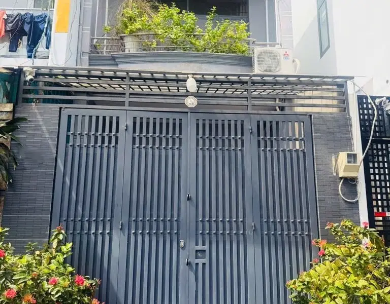 Nhà 2 Tầng Sát Tân Bình, Ô Tô Vào Nhà, Giá Sốc... Bán nhà riêng tại Tân Sơn, Hồ Chí Minh 01