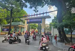 GIẢM 250tr, nhà 5 tầng dân xây, ô tô đỗ cửa Hoa Lâm, Việt Hưng, không ngập 💰 6,25ty... Bán nhà riêng tại Việt Hưng, Hà Nội 03
