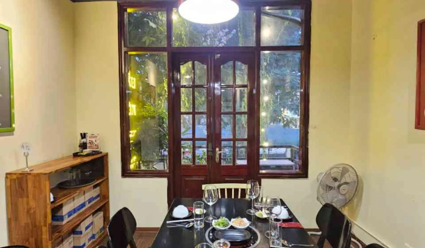 Nhà mặt phố trung tâm vị trí đắc địa sầm uất tại quận Ba Đình. Có sổ đỏ... Bán nhà mặt phố tại Ba Đình, Hà Nội 01