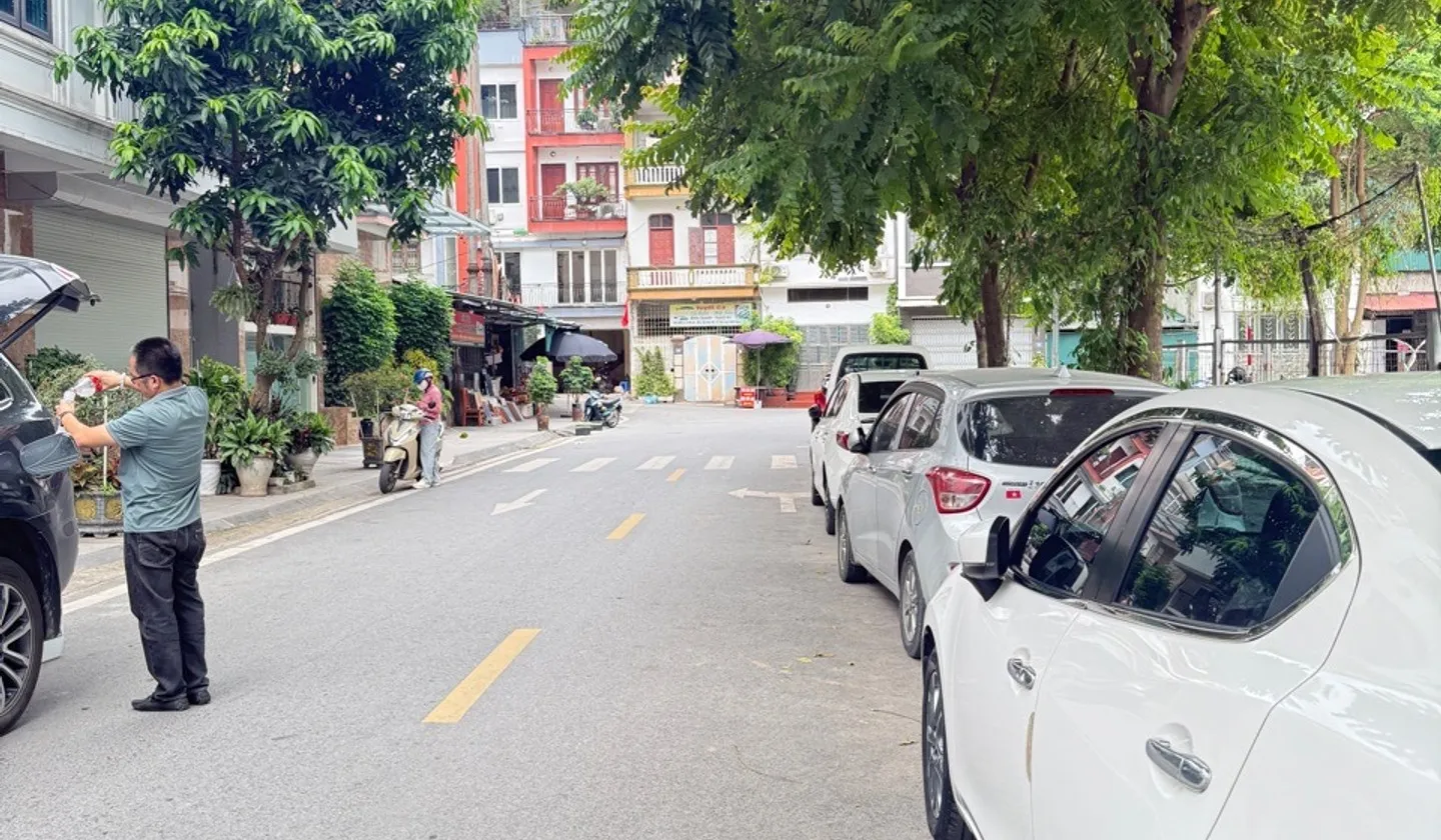 Nhà Thang Máy Siêu Hiếm Phân Lô Quân Đội Ngọc Thụy... Bán nhà riêng tại Bồ Đề, Hà Nội 01