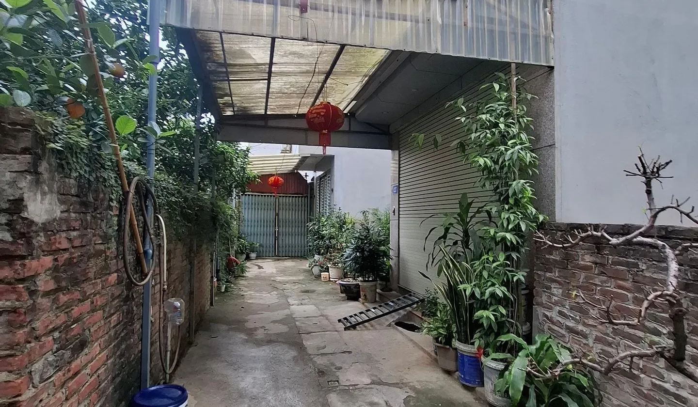 Nhà 1 tầng mặt tiền rộng, vị trí vàng cạnh chợ tổ 5,6... Bán nhà riêng tại Yên Nghĩa, Hà Nội 01