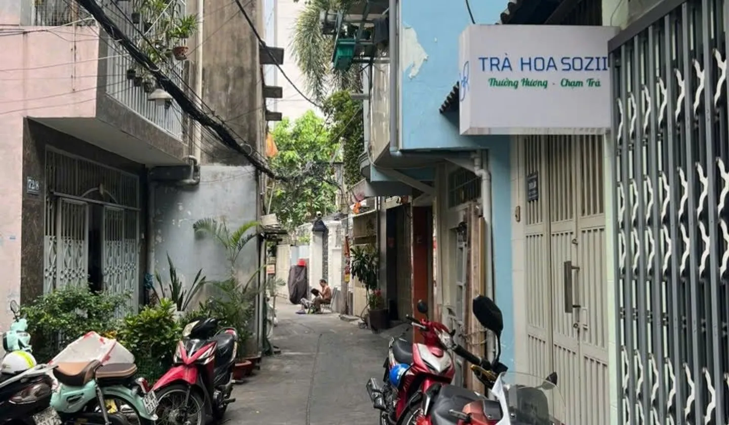 Nhà riêng 2 tầng hướng Nam hẻm thông, gần Quận 1, Phú Nhuận... Bán nhà riêng tại Cầu Kiệu, Hồ Chí Minh 01