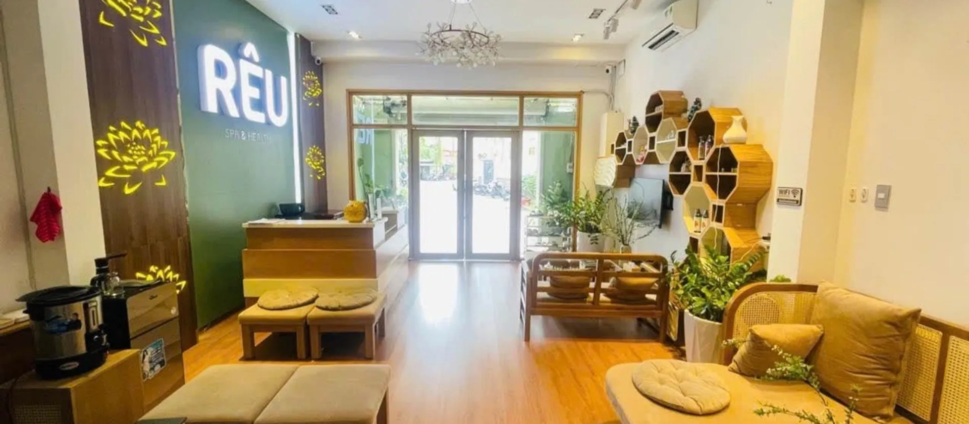 Bán nhà riêng Quận 10 mặt tiền 5m, cho thuê 30 triệu/tháng, giá 20,7 tỷ... Bán nhà riêng tại Hòa Hưng, Hồ Chí Minh 01