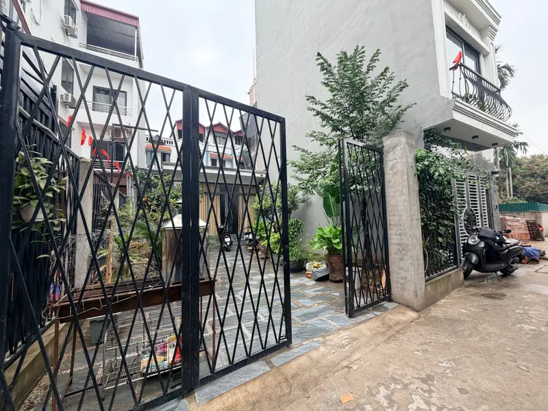 Bán nhà riêng một tầng tại Việt Hưng, diện tích 160m², giá 12,9 tỷ đồng... Bán nhà riêng tại Việt Hưng, Hà Nội 01