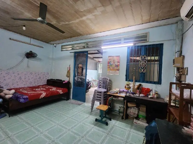 Nhà cấp 4 hai mặt tiền rộng 180 m2 tại phường Hạnh Thông, Hồ Chí Minh... Bán owner_side tại Hạnh Thông, Hồ Chí Minh 01
