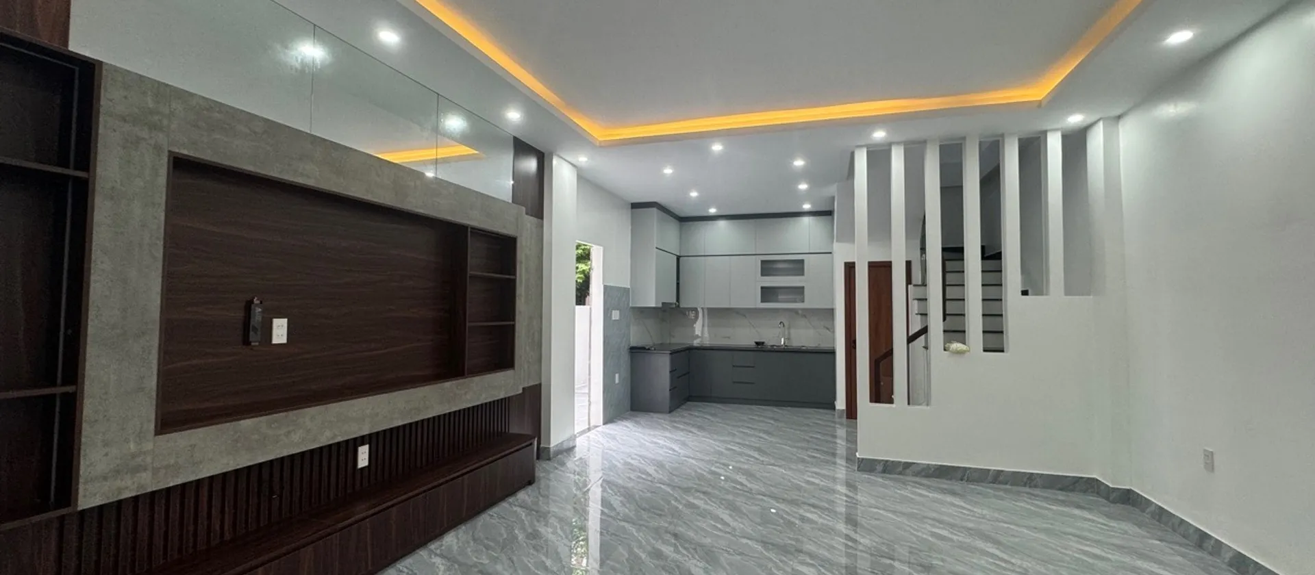 Chốn An Cư Lý Tưởng Với 5 Phòng Ngủ Tại Trung Tâm Trần Nguyên Hãn.... Bán nhà riêng tại An Biên, Hải Phòng 01