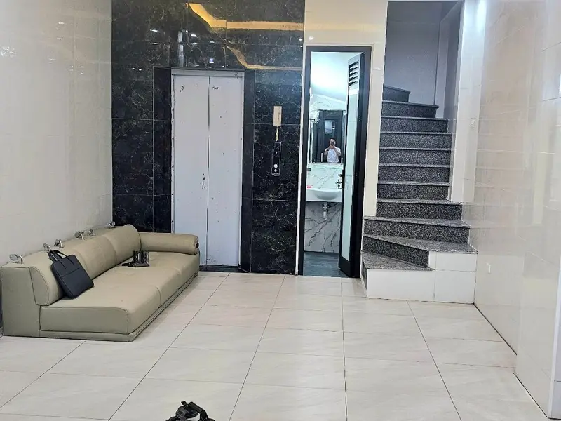 Nhà mặt phố 5 tầng có thang máy, ô tô vào nhà phố Lạc Trung, Hai Bà Trưng, 44m2... Bán nhà mặt phố tại Vĩnh Tuy, Hà Nội 01