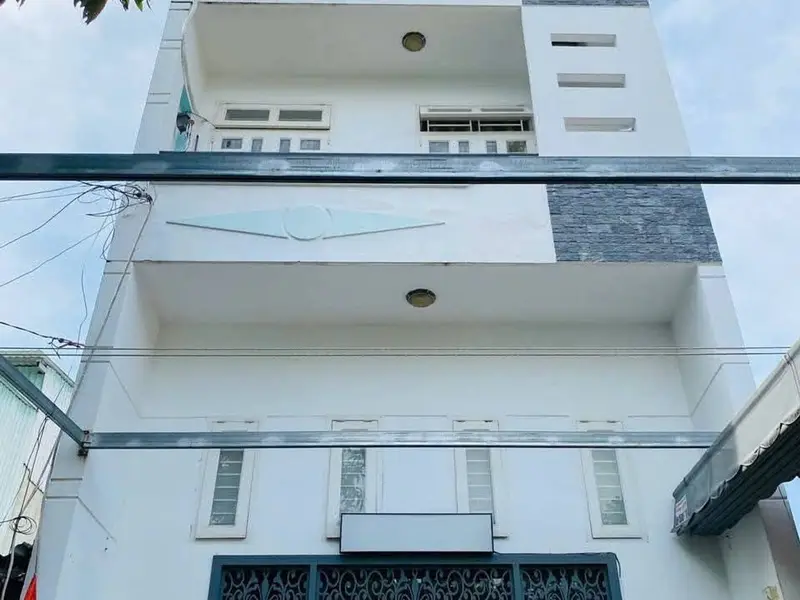 Nhà 10 phòng tiện nghi tại An Hội Tây, không gian rộng rãi... Bán nhà riêng tại An Hội Tây, Hồ Chí Minh 01