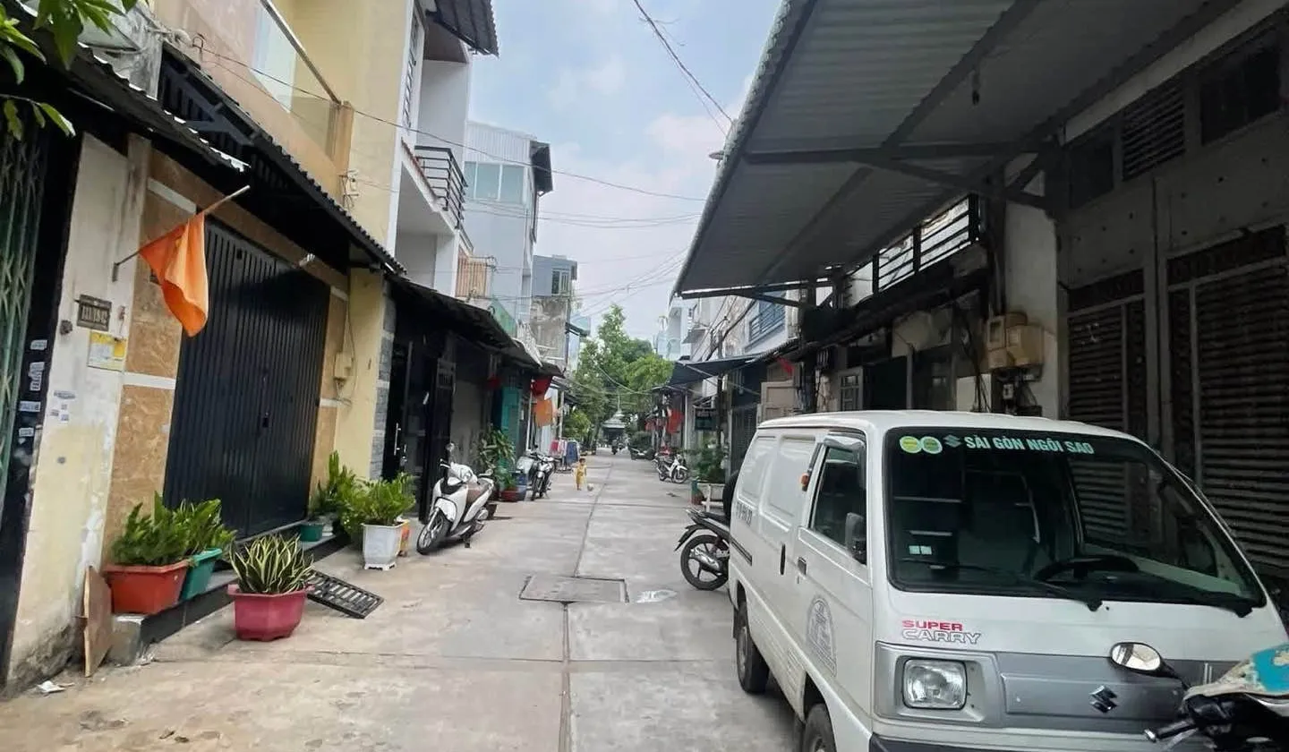 Cơ hội sở hữu nhà riêng ngay trung tâm Bình Tân với giá hấp dẫn... Bán nhà riêng tại Bình Hưng Hòa, Hồ Chí Minh 01
