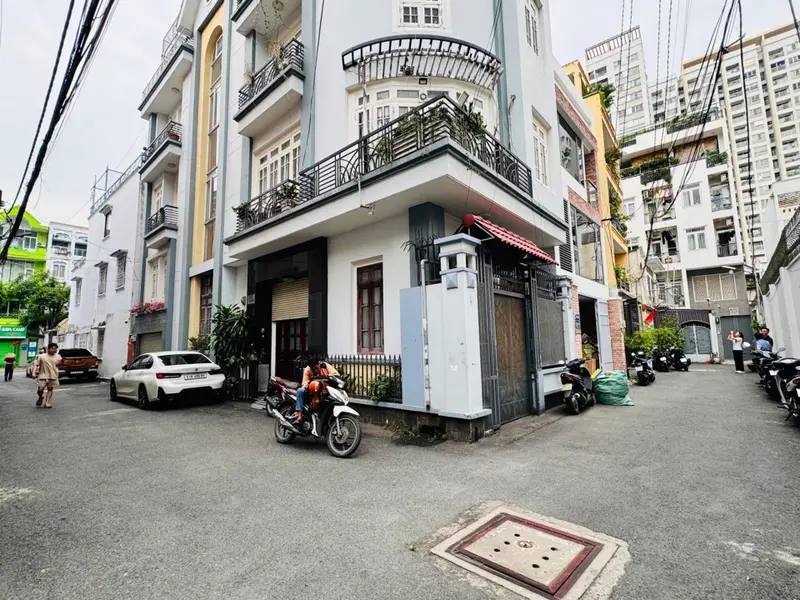 Bán nhà 4 tầng 3PN 3WC mặt tiền rộng ở Phổ Quang giá 20,7 tỷ... Bán nhà riêng tại Tân Sơn Hòa, Hồ Chí Minh 01