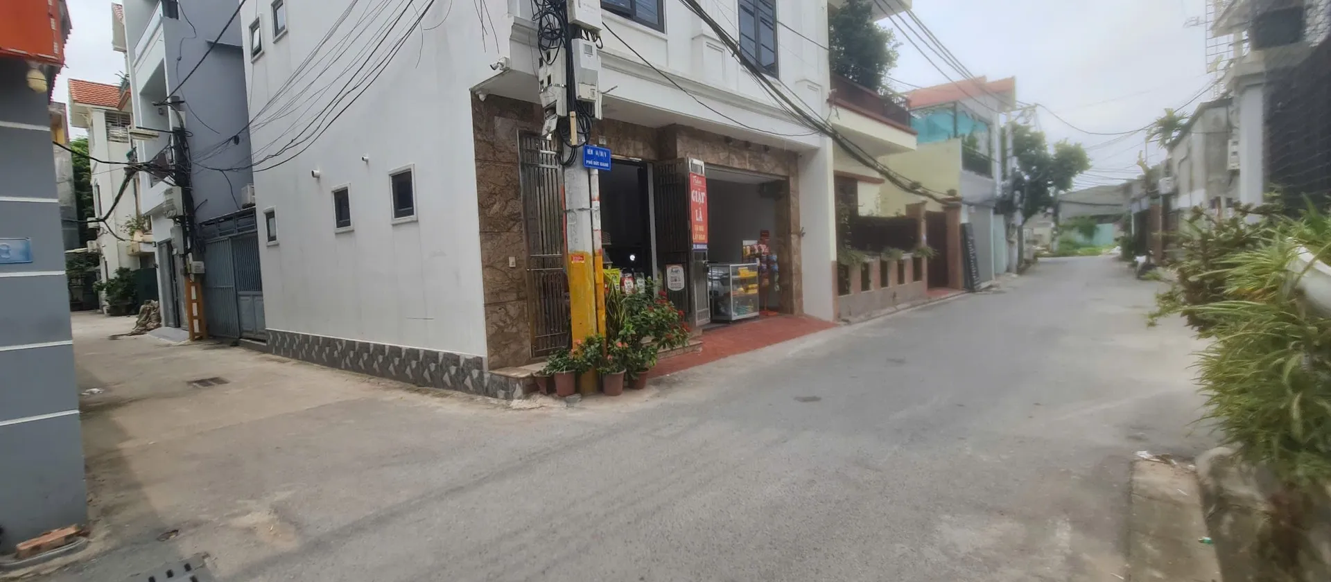 Bán gấp lô Góc 55 m2 Phố Đức Giang, ngõ ô tô đỗ cửa, gần cầu Đông Trù, giá nhỉnh 10 tỷ... Bán đất tại Việt Hưng, Hà Nội 01