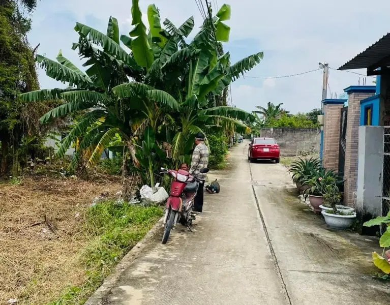 Bán đất gần 1000m2 tại Bình Chánh, có 300m2 thổ cư xây dựng được... Bán owner_side tại Bình Lợi, Hồ Chí Minh 01