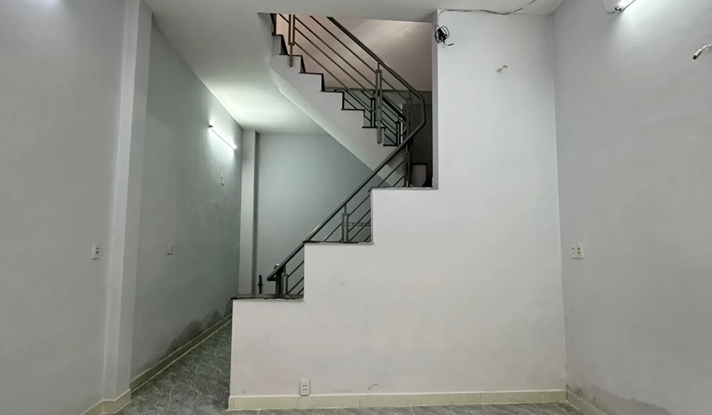Bán nhà riêng 2 tầng phường Bình Trị Đông, Hồ Chí Minh, đường xe hơi, 32m²... Bán nhà riêng tại Bình Trị Đông, Hồ Chí Minh 01