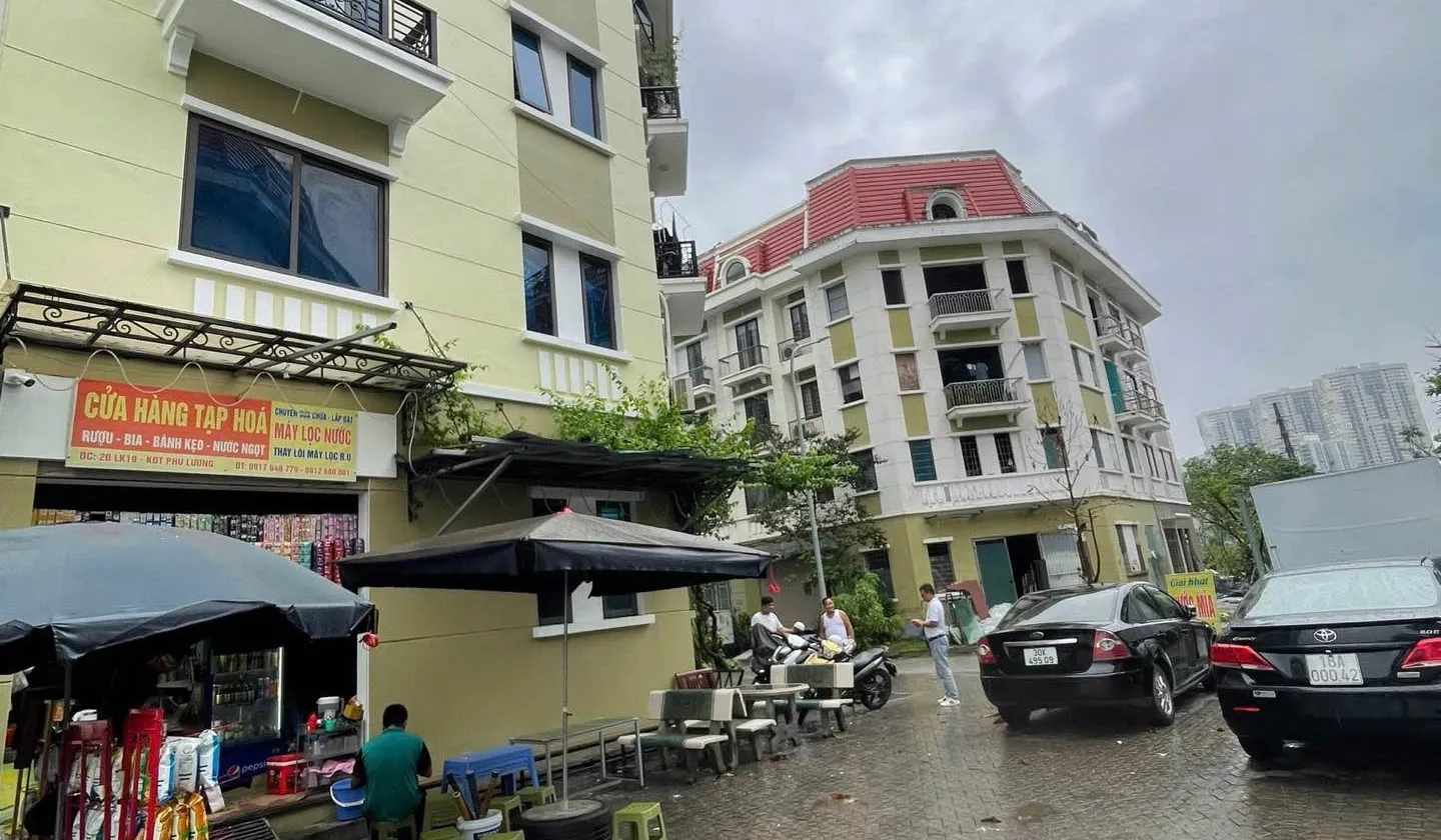 Nhà mặt phố 5 tầng, thang máy, 2 mặt thoáng tại Phú Lương giá sốc... Bán nhà mặt phố tại Hà Đông, Hà Nội 01