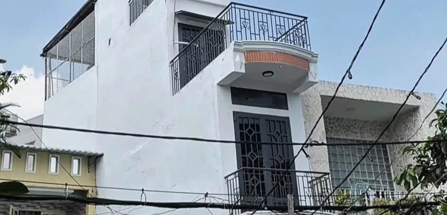 Nhà nhỏ xinh gần sân bay, 4 phòng ngủ thoáng mát... Bán nhà riêng tại Đức Nhuận, Hồ Chí Minh 01