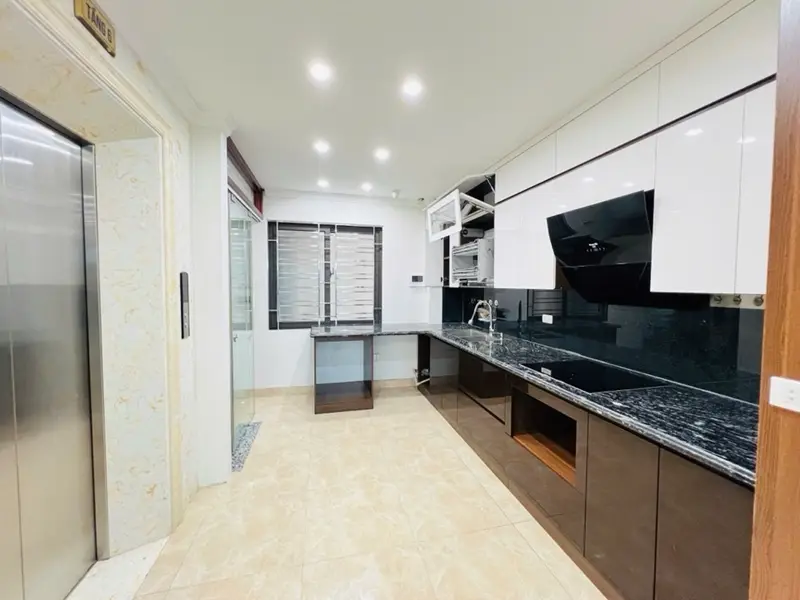 Bán nhà riêng 7 tầng tại Nguyễn Lương Bằng, Đống Đa, thuận tiện kinh doanh văn phòng... Bán nhà riêng tại Đống Đa, Hà Nội 01