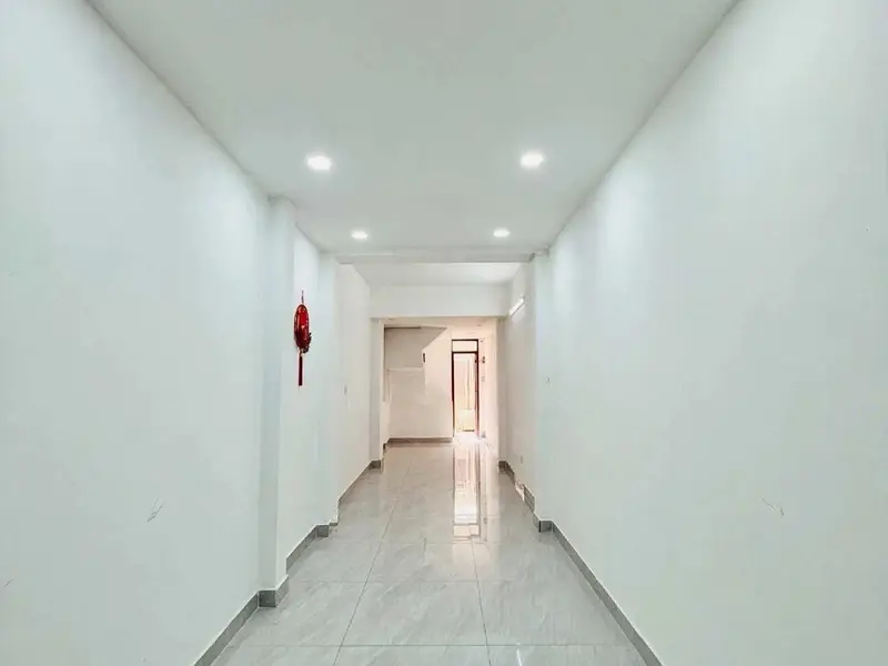 Nhà 5 tầng, hẻm ô tô, 48m2, sổ đẹp nở hậu, chỉ 5 tỷ nhỉnh... Bán nhà riêng tại Khánh Hội, Hồ Chí Minh 01