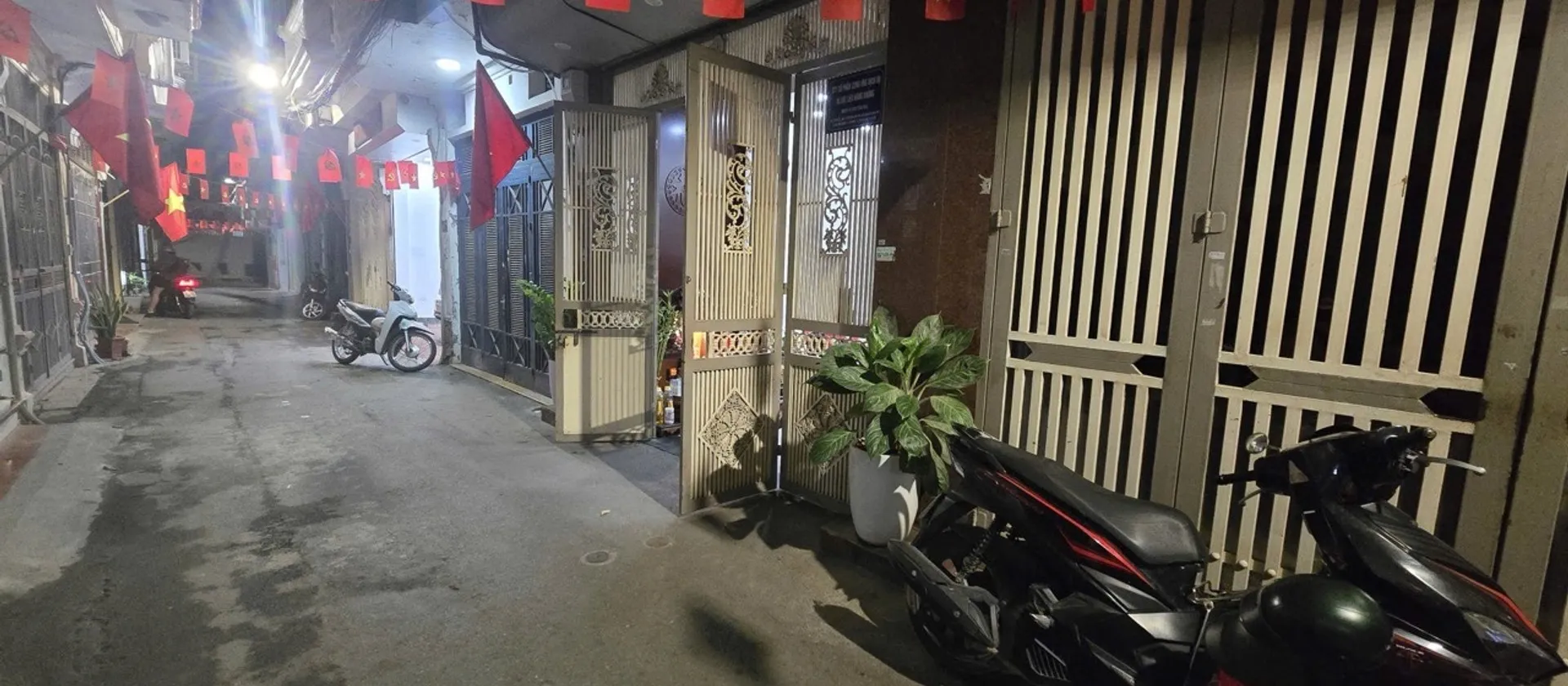 Bán nhà riêng tại Bắc Từ Liêm, Trần Cung, nhà lô góc, dòng tiền cho thuê 9 triệu/tháng... Bán nhà riêng tại Phú Diễn, Hà Nội 01