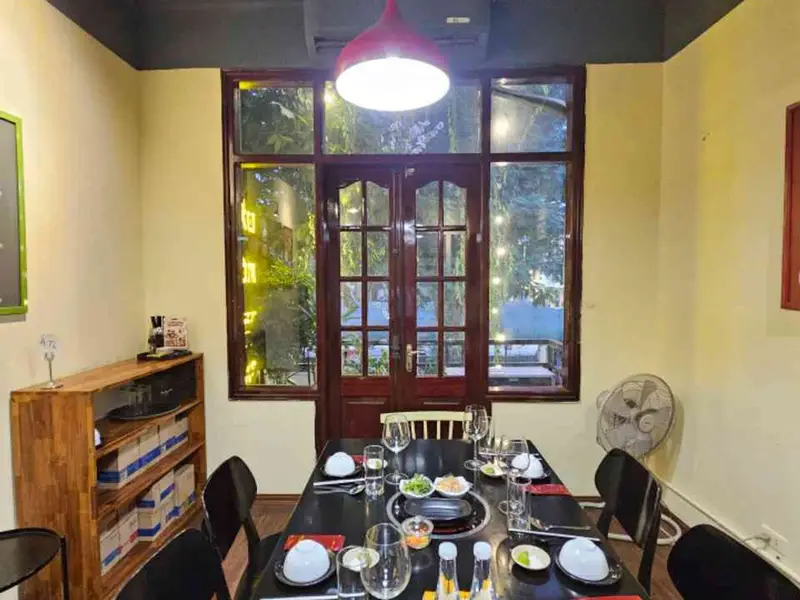 Nhà mặt phố trung tâm vị trí đắc địa sầm uất tại quận Ba Đình. Có sổ đỏ... Bán nhà mặt phố tại Ba Đình, Hà Nội 01
