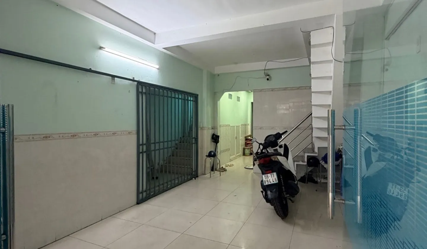 Nhà bán Phạm Hùng Q.8 - 3 tầng lầu chỉ 5,5 tỷ cơ hội hiếm .... Bán nhà riêng tại Bình Hưng, Hồ Chí Minh 01