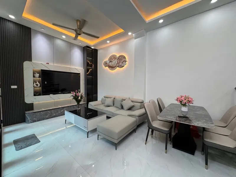 Bán nhà riêng lô góc kiệt rộng gần phố Kim Đồng, diện tích 37m², 5 tầng tiện nghi... Bán nhà riêng tại Tương Mai, Hà Nội 01