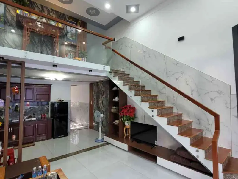 Nhà gác đúc kiên cố, ô tô 7 chỗ vào tận cửa, giá chỉ 2,25 tỷ... Bán nhà riêng tại Tân Đông Hiệp, Hồ Chí Minh 01
