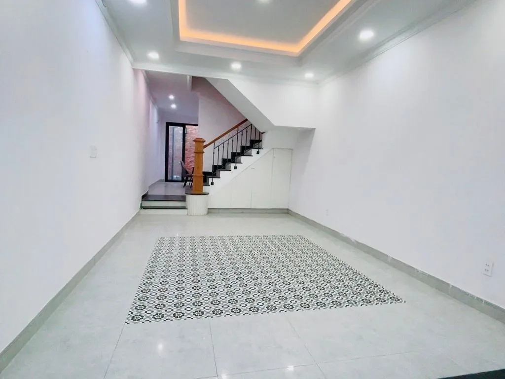 Nhà 4 tầng tiện nghi ở Bình Trưng - Giá cực hấp dẫn!... Bán nhà mặt phố tại Bình Trưng, Hồ Chí Minh 01