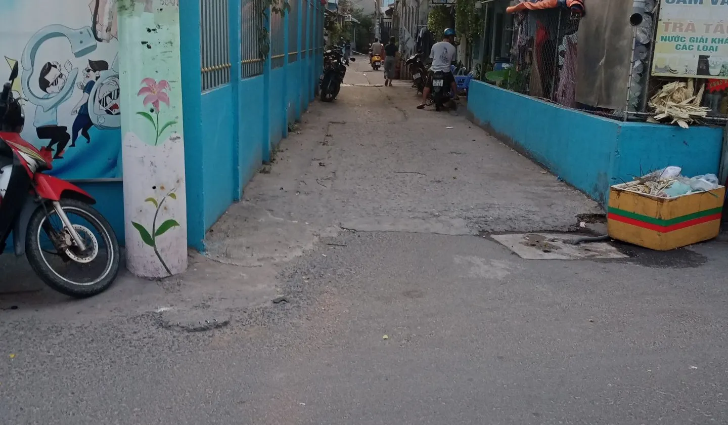Siêu phẩm Hiệp Thành 13. Hẻm xe hơi. Ở liền. Giá chỉ hơn 5đ.... Bán nhà riêng tại Tân Thới Hiệp, Hồ Chí Minh 01